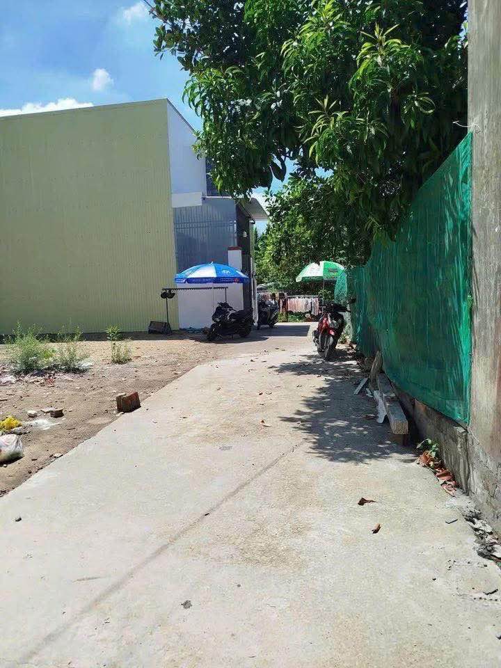 Đất hẻm Bà Triệu Quảng Ngãi 74m² giá 700 triệu - Cơ hội đầu tư hấp dẫn!