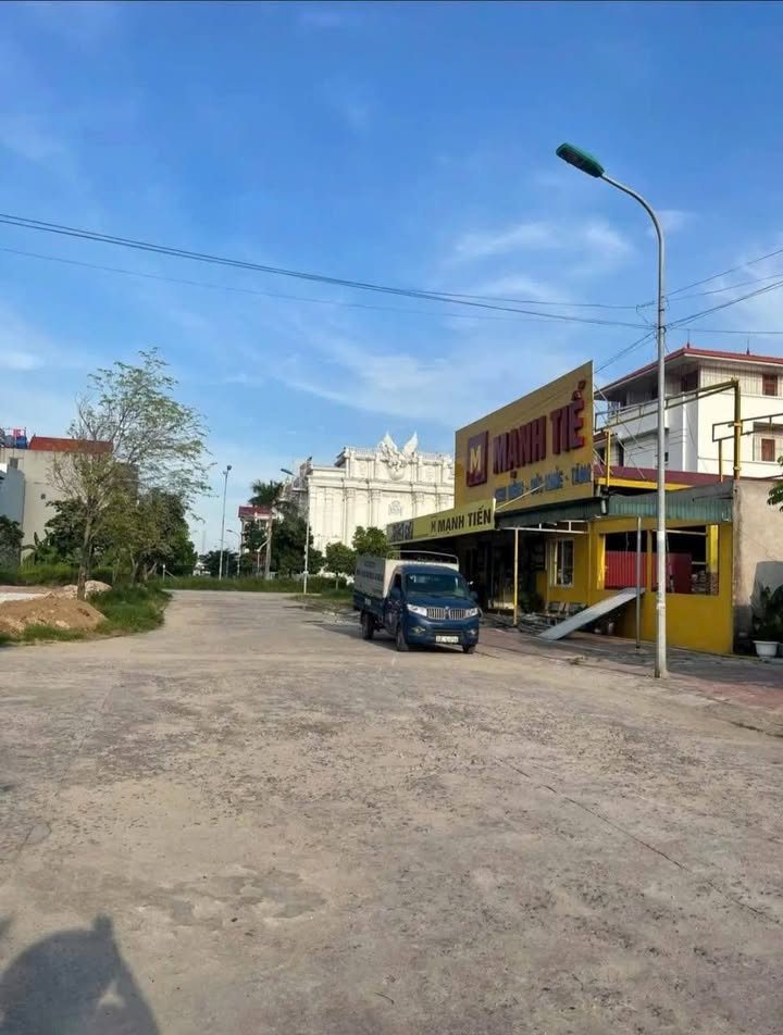 Lô đất trung tâm Mạo Khê 120m² giá 2.4 tỷ - Cơ hội đầu tư sinh lời!