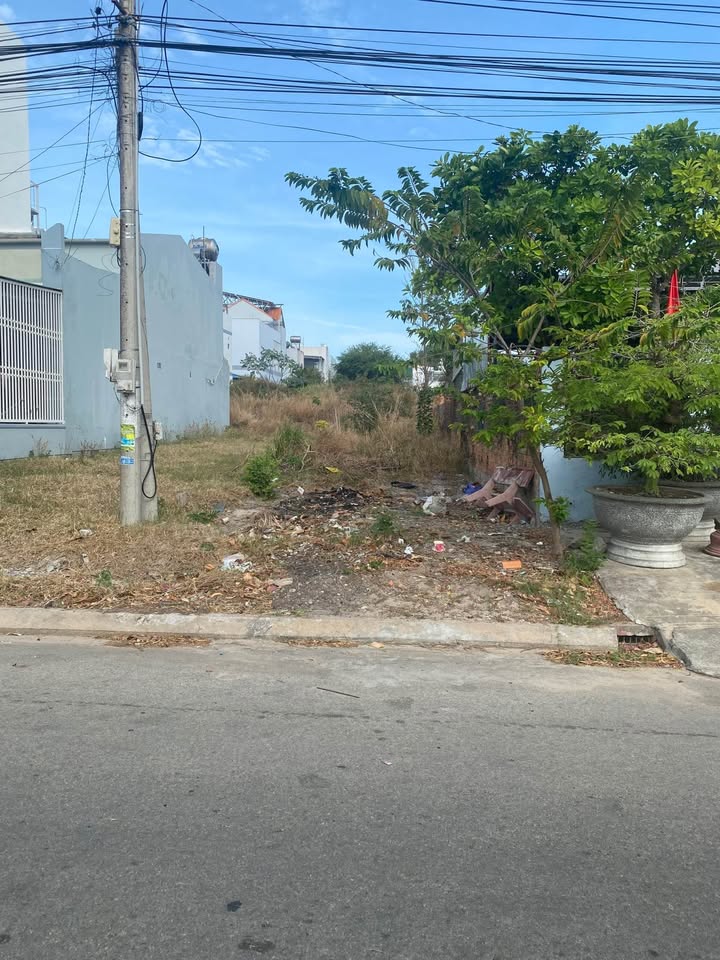 Đất mặt tiền đường Nguyễn Thái Học 100m² giá 3 tỷ - Chính chủ cần bán gấp!