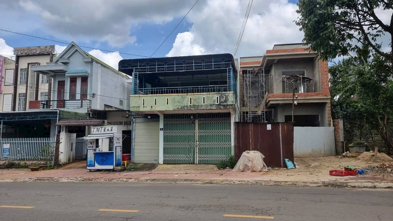 Nhà mặt tiền Lý Thường Kiệt, Bảo Lộc 320m² giá 6.8 tỷ - Cơ hội đầu tư kinh doanh tuyệt vời!