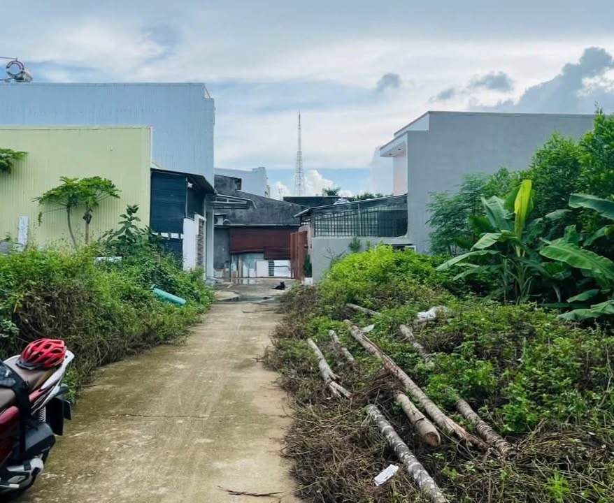 Đất hẻm 126 Mạc Đỉnh Chi Quảng Ngãi 50m² giá 780 triệu - Vị trí siêu trung tâm!