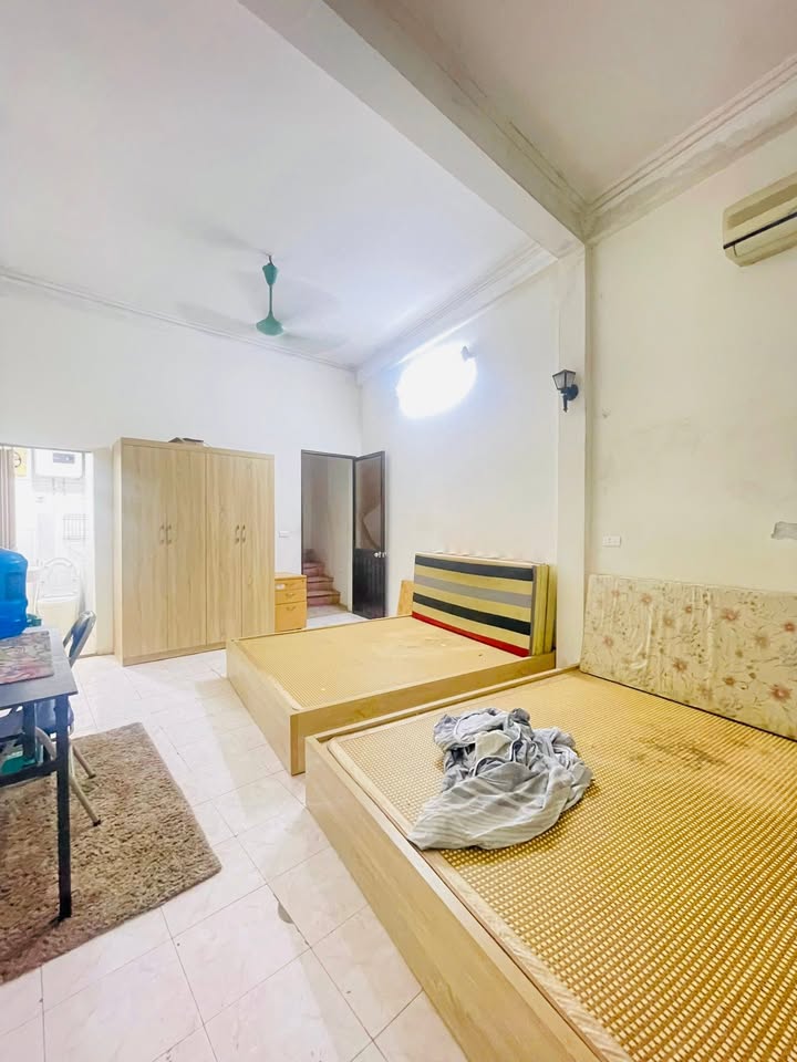 Nhà cho thuê ngõ 41 Đại La, Hai Bà Trưng, Hà Nội 30m² - Nhà đẹp, tiện nghi đầy đủ!