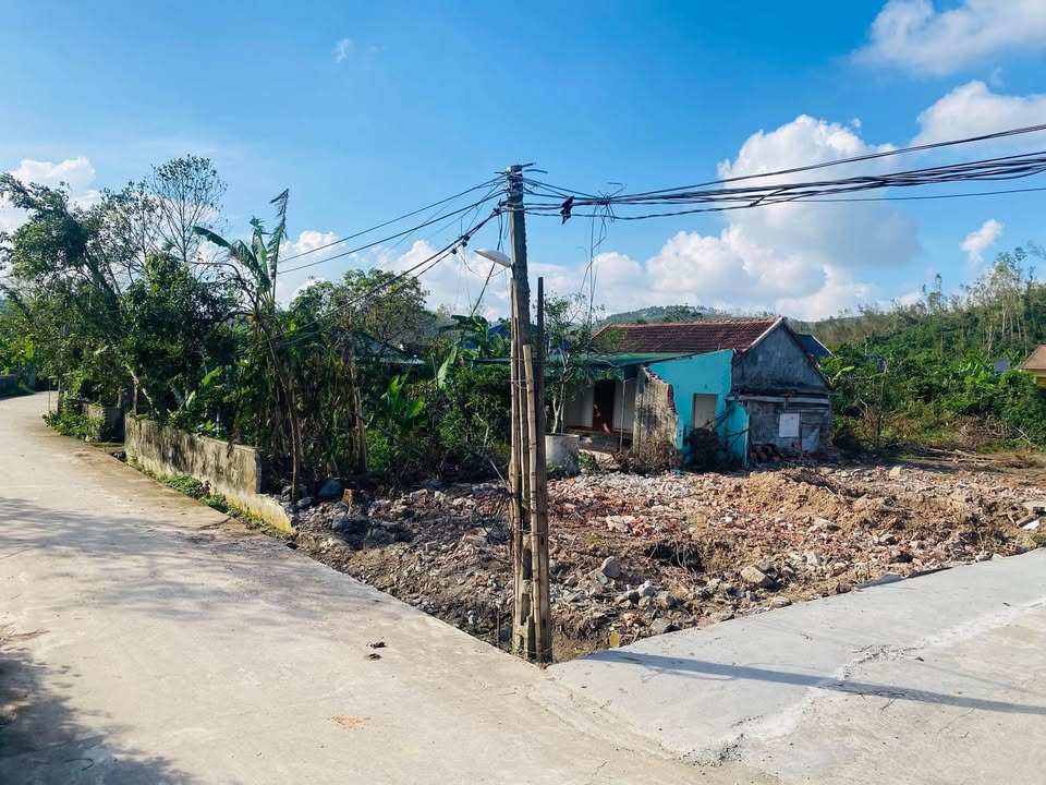 Đất nền lô góc 2 mặt tiền Nam Lĩnh, Nam Đàn 100m² giá chỉ 800 triệu - Đầu tư sinh lời hấp dẫn!