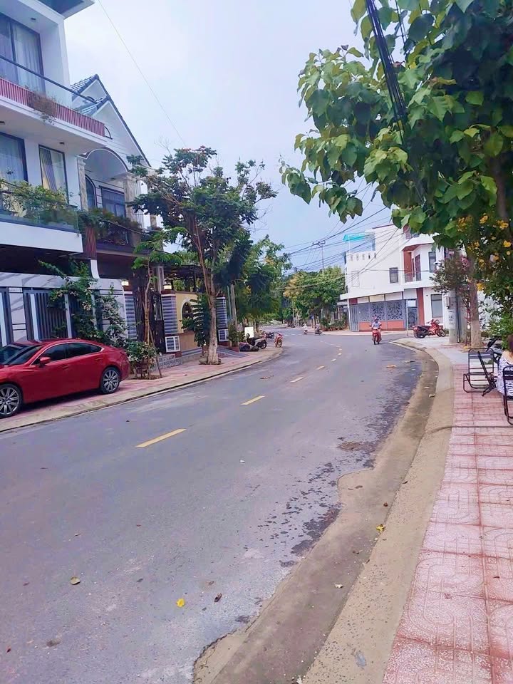 Đất thổ cư mặt tiền Trần Bình Trọng Cam Ranh 240m² - Cơ hội đầu tư tuyệt vời!
