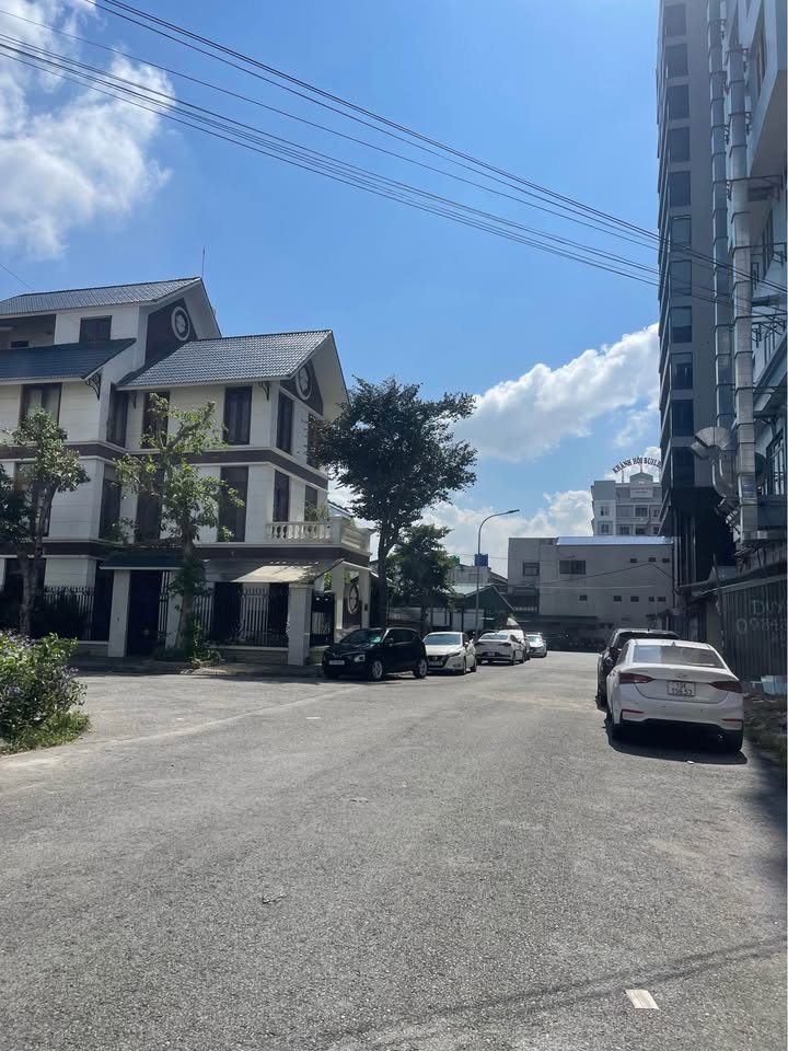 Đất nền khu phân lô 2D Lê Hồng Phong 126m² giá chỉ 10.8 tỷ - Cơ hội đầu tư hiếm có!