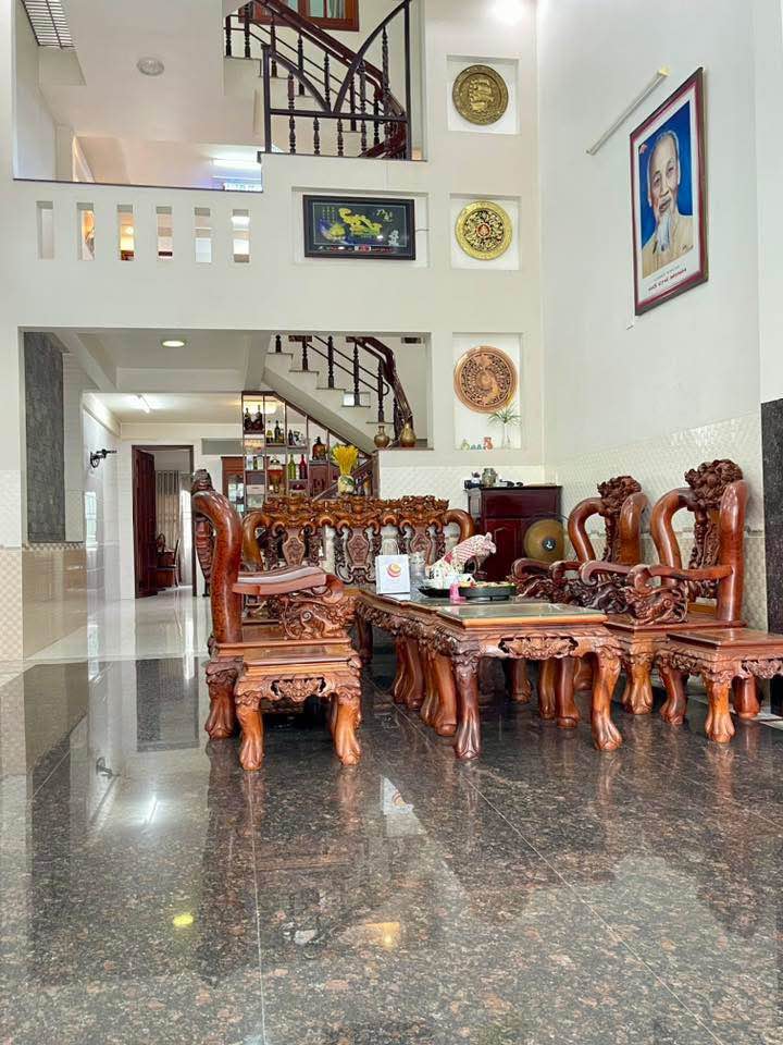 Nhà mặt tiền Phan Đình Phùng, Quảng Ngãi 125m² giá 8.5 tỷ - Kinh doanh sầm uất!