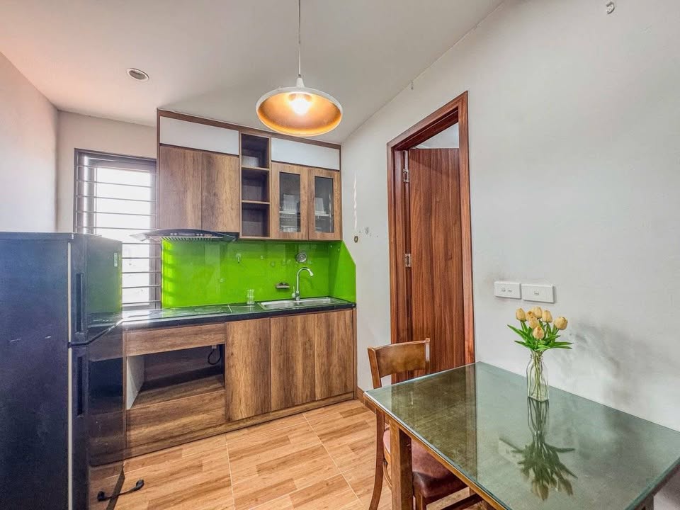 Căn hộ CCMN 2PN 1WC ngõ 63 Võng Thị, Tây Hồ - Nội thất đầy đủ, giá thỏa thuận!