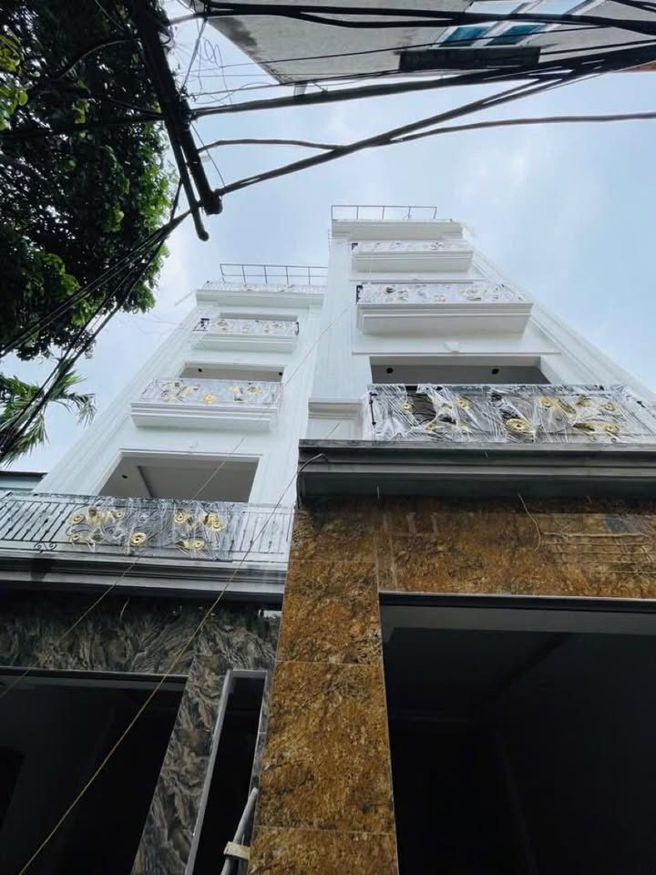 Bán tòa nhà FrontHouse Quan Nhân, Thanh Xuân 75m² giá 26 tỷ - Dòng tiền ổn định 150 triệu/tháng!