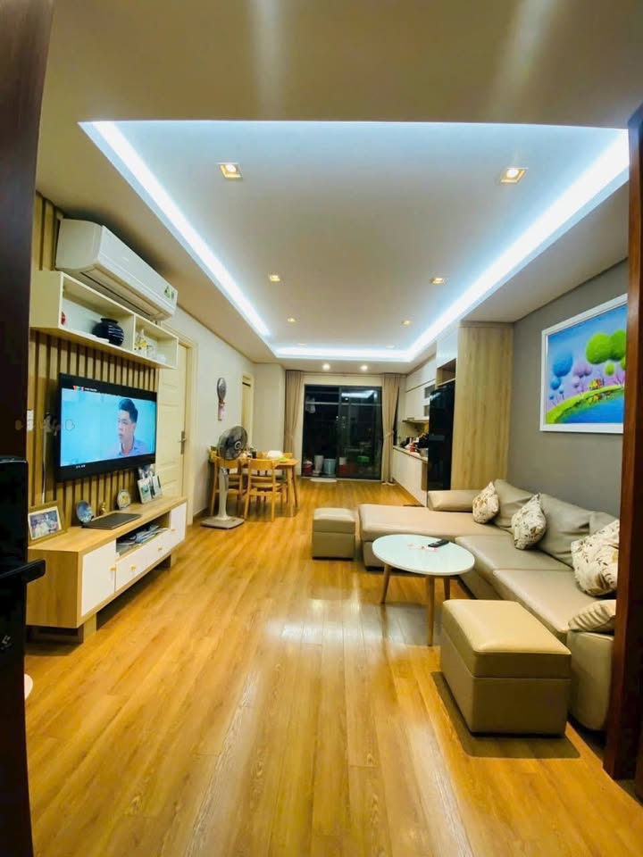 Căn hộ 2PN Home City 177 Trung Kính 72m² - Đầu tư sinh lời cao!