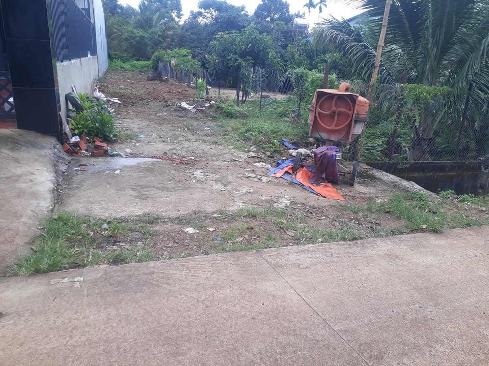 Đất nền Quảng Tiến, Cư M'gar 185m² giá 880 triệu - Gần trường học và nhà thờ!