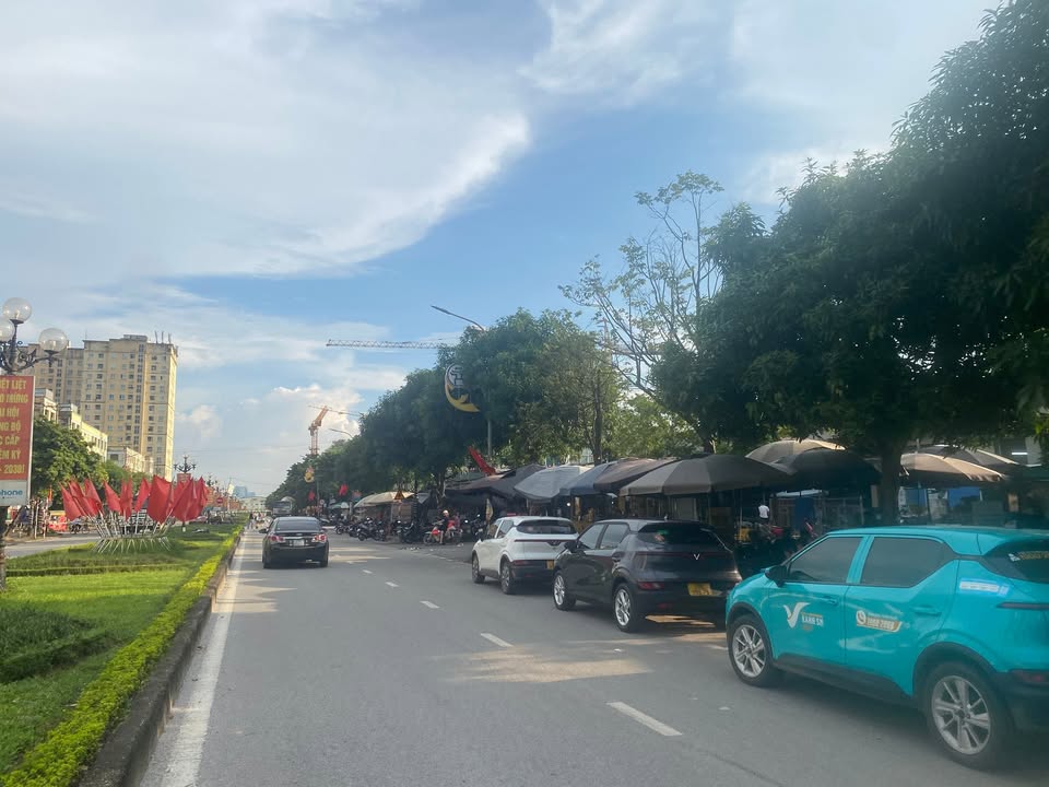 FrontHouse 6 tầng Tây Bầu 300m² - Kinh doanh sầm uất, giá thỏa thuận!