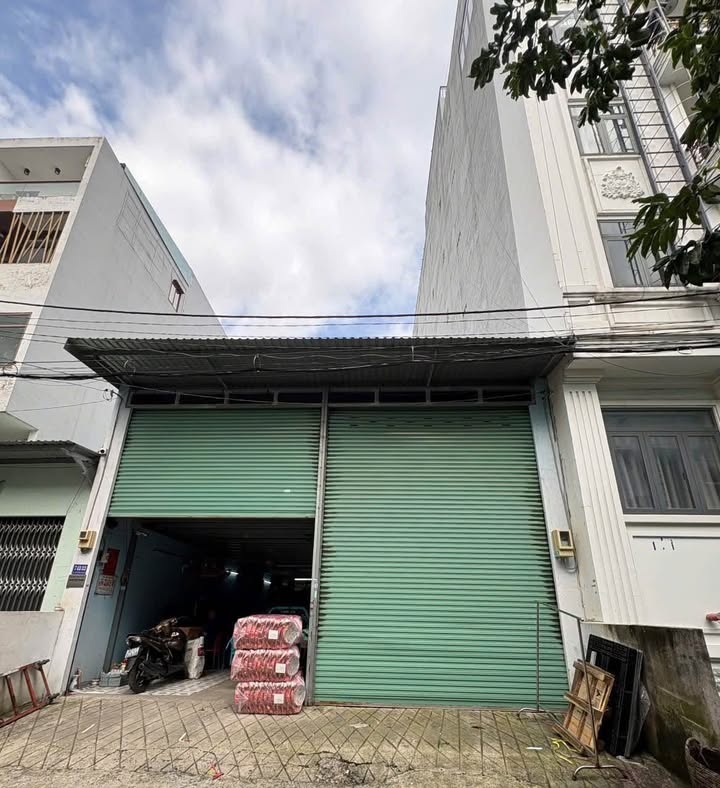Xưởng bán gấp tại Bình Tân, diện tích 200m² giá 16.5 tỷ - Đầu tư sinh lời ngay!