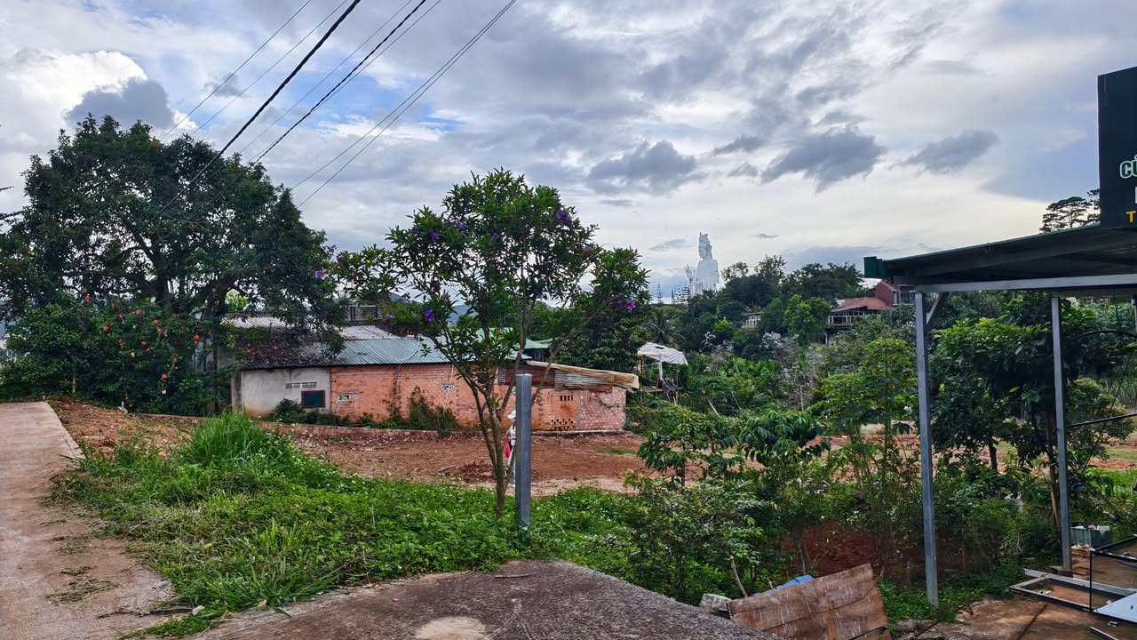 Đất nền Nam Ban Lâm Hà 6m mặt đường chỉ 860 triệu - Sổ hồng chính chủ!