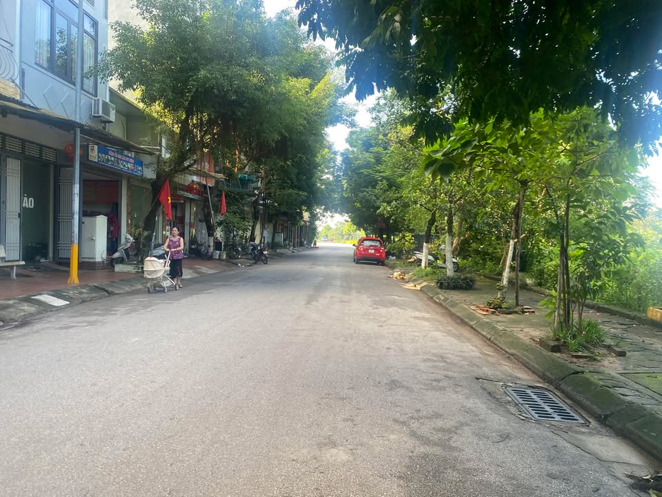 Đất nền mặt đường Quốc lộ 32, xã Thu Cúc, 130m² - Giá chỉ 450 triệu VND!