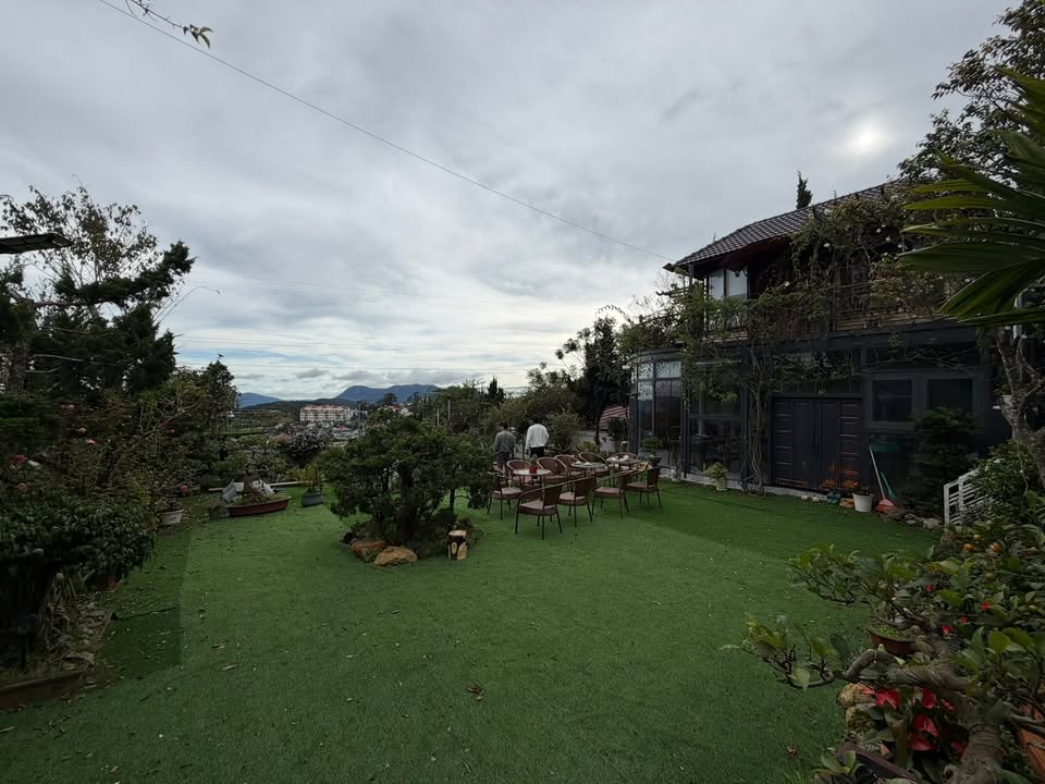 Villa Yên Thế Đà Lạt 1000m² giá 100 tỷ - Vị trí độc tôn gần Cung Nam Phương hoàng hậu!