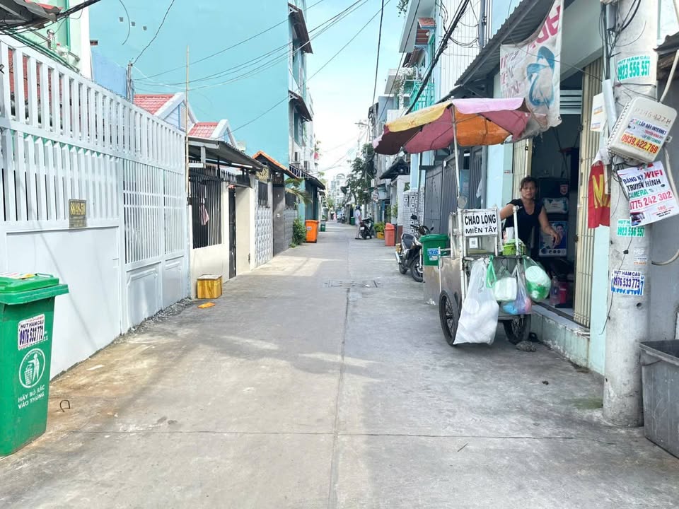 Nhà hẻm 88 Đường 17, Tân Thuận, Quận 7, 18m² giá 1.15 tỷ - Chính chủ bán gấp!