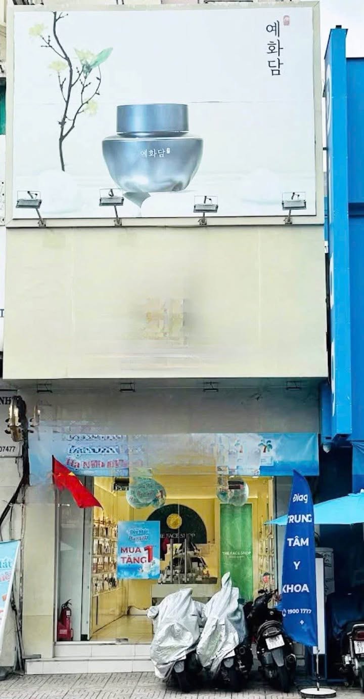 Cho thuê mặt tiền Hai Bà Trưng Quận 3 - Diện tích 51m², giá thỏa thuận - Không thể bỏ qua!