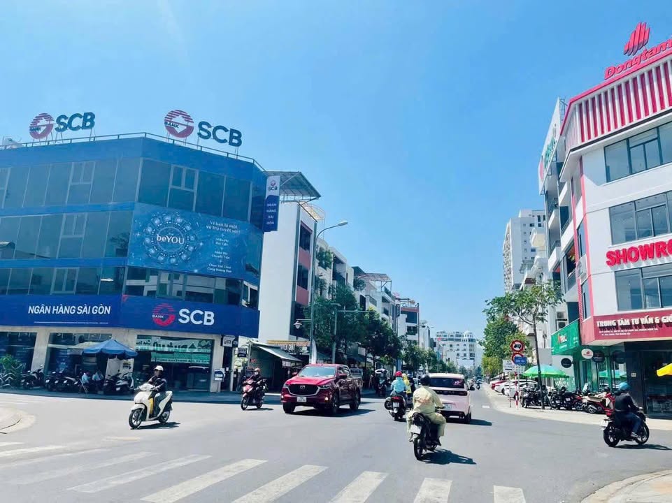 Cho thuê nhà nguyên căn Trần Hưng Đạo, Quy Nhơn 100m² giá 20 triệu - Vị trí đắc địa cho kinh doanh!