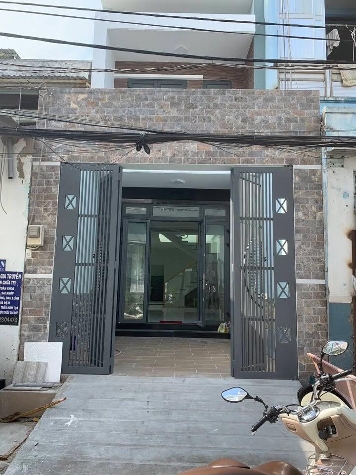 Nhà mặt tiền Bùi Hữu Diện quận Bình Tân 69m² giá 8.2 tỷ - Mặt tiền kinh doanh sầm uất!