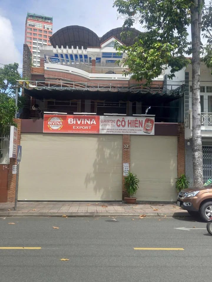 Nhà 3 tầng mặt tiền đường Yesin Nha Trang 223m² giá 47 tỷ - Đầu tư sinh lời hấp dẫn!