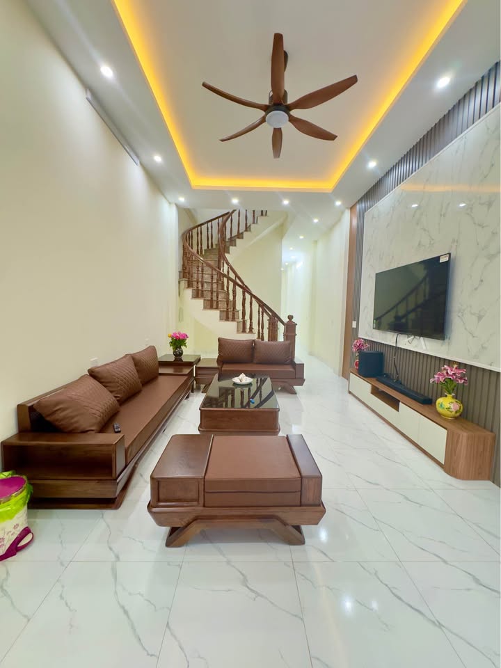 Bán nhà 3 tầng Đặng Tiến Đông, Đông Thọ, Thanh Hóa 75m² - Kinh doanh đắc địa!