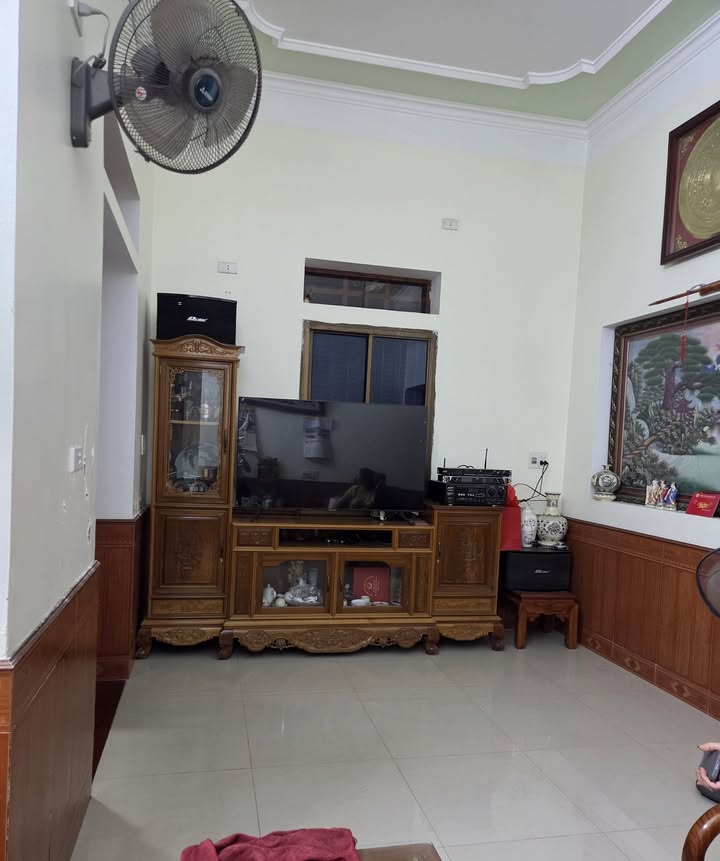 Nhà 2 tầng tại Ngọc Trạo, Bỉm Sơn 140m² - Gần chợ tiện lợi!