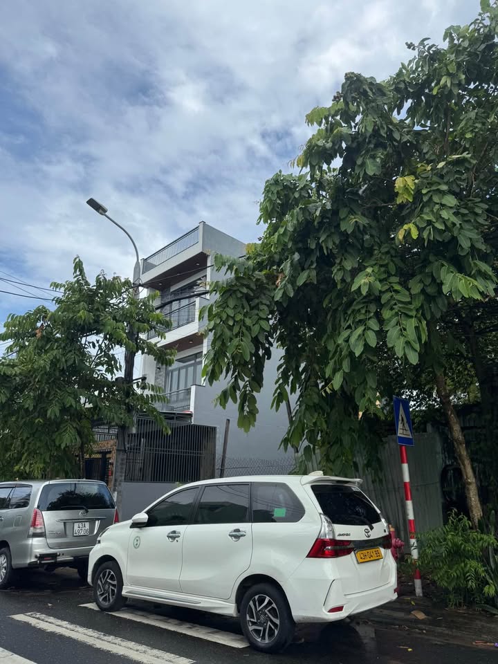 Đất nền Phạm Vấn, Sơn Trà 115m² giá 13 tỷ - Cách biển chỉ vài phút!