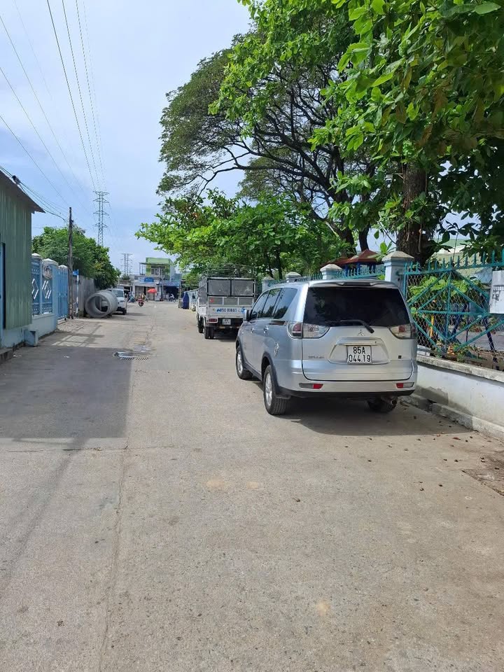 Đất nền khu phố 14, thị trấn Phước Dân 160m² - Giá chỉ 700 triệu, tặng nhà cấp 4!