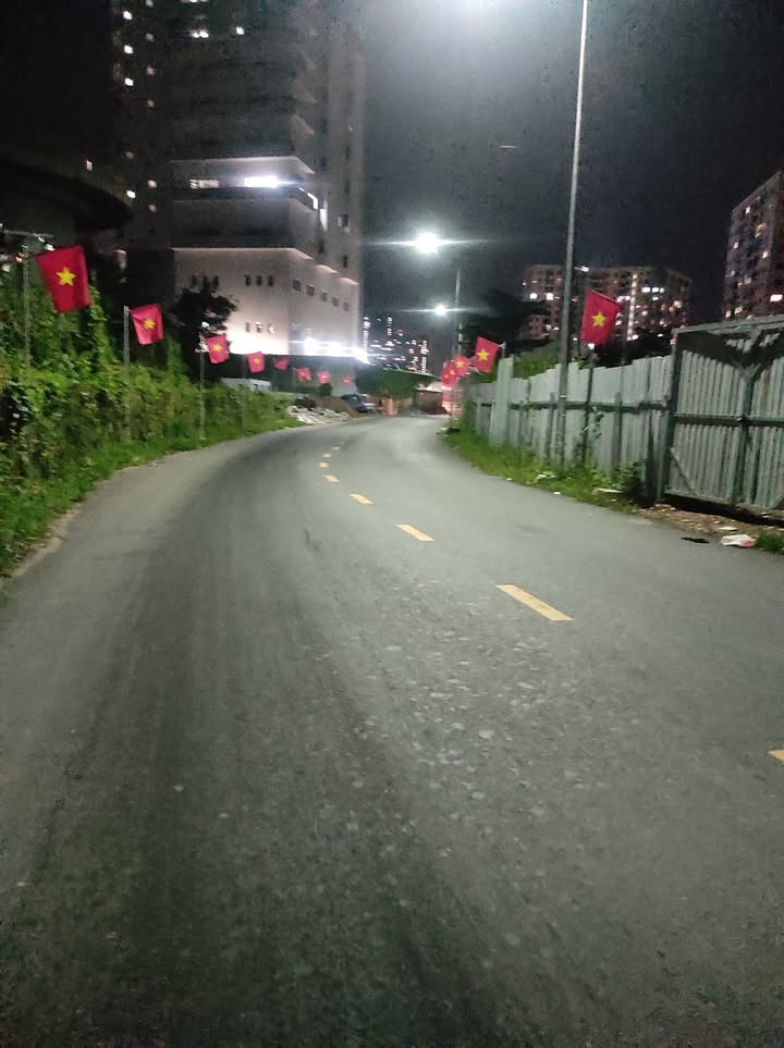 Đất mặt tiền đường Phú Thuận, Quận 7, 350m² chỉ 1,2 tỷ - Cơ hội đầu tư tuyệt vời!