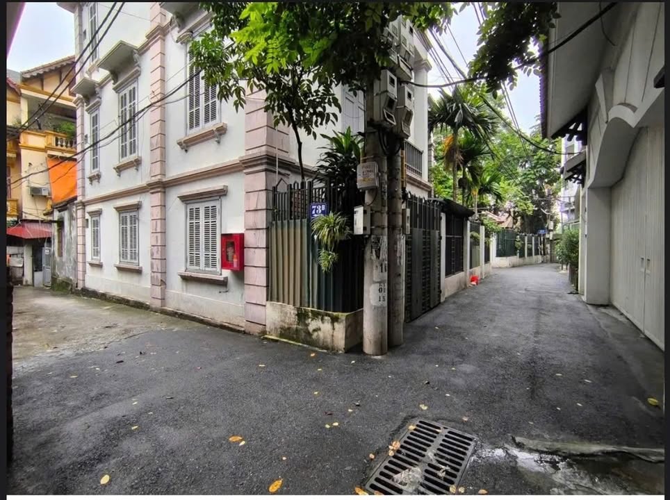 Nhà 4 tầng 2 mặt tiền phố Âu Cơ 110m² giá 25 tỷ - Cơ hội vàng tại Tây Hồ!