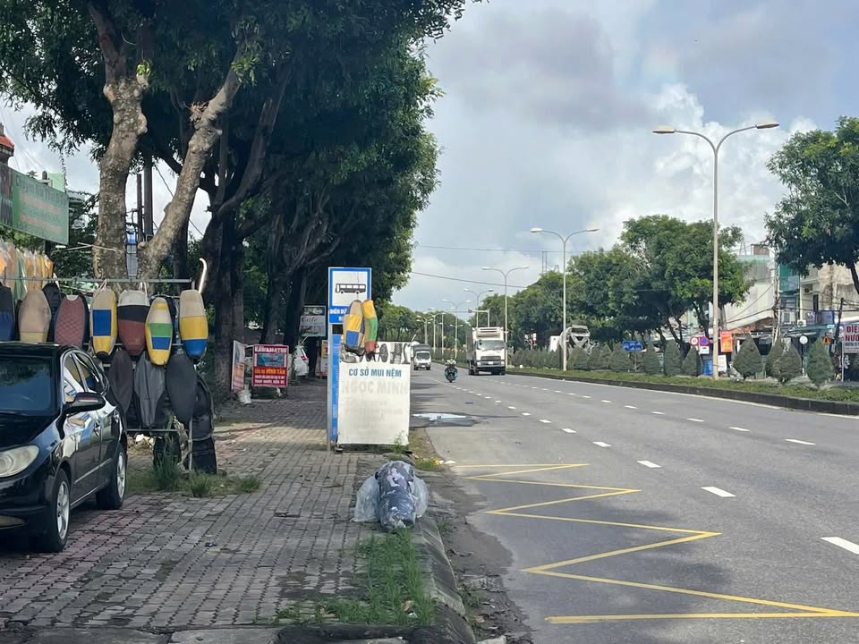 Đất mặt tiền đường Trường Sơn, Đà Nẵng 130m² giá 3.45 tỷ - Cơ hội đầu tư tuyệt vời!