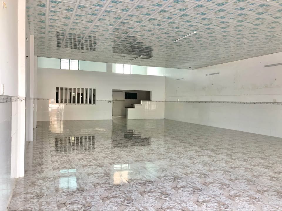 Mặt bằng kinh doanh Hòa Long Bà Rịa 230m² giá 16 triệu - Thiết kế thông suốt, phù hợp nhiều ngành nghề!