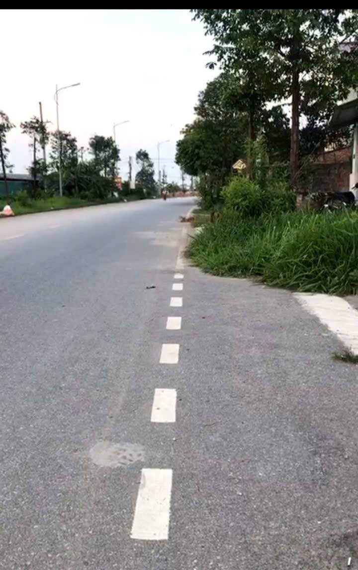 Đất mặt đường 428, Phương Tú, 122,4m² giá 5 tỷ - Kinh doanh sầm uất!