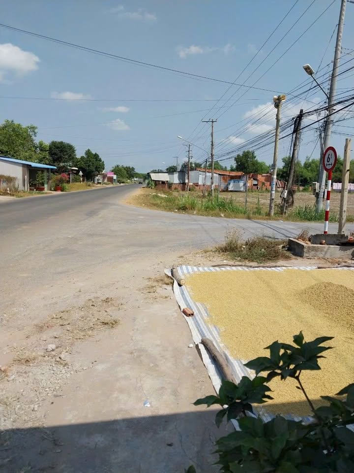 Đất góc 2 mặt tiền tỉnh lộ 786 Bến Cầu Tây Ninh 365m² - Giá 2.55 tỷ, vị trí đắc địa!