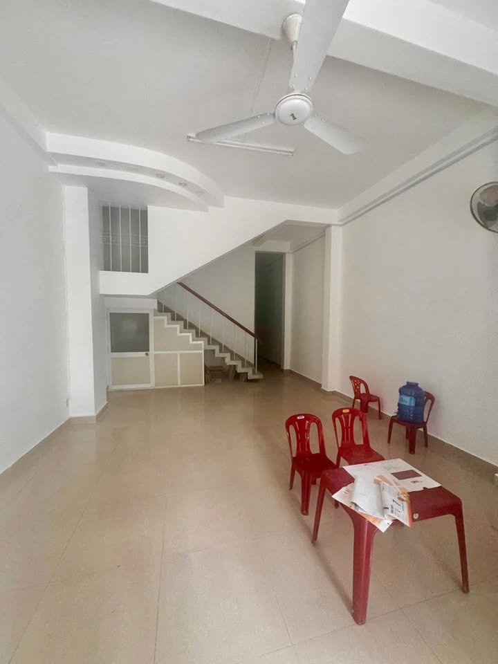 Nhà mặt tiền Phương Câu, Vạn Thạnh, Nha Trang 76m² giá 16.5 tỷ - Kinh doanh tuyệt vời!