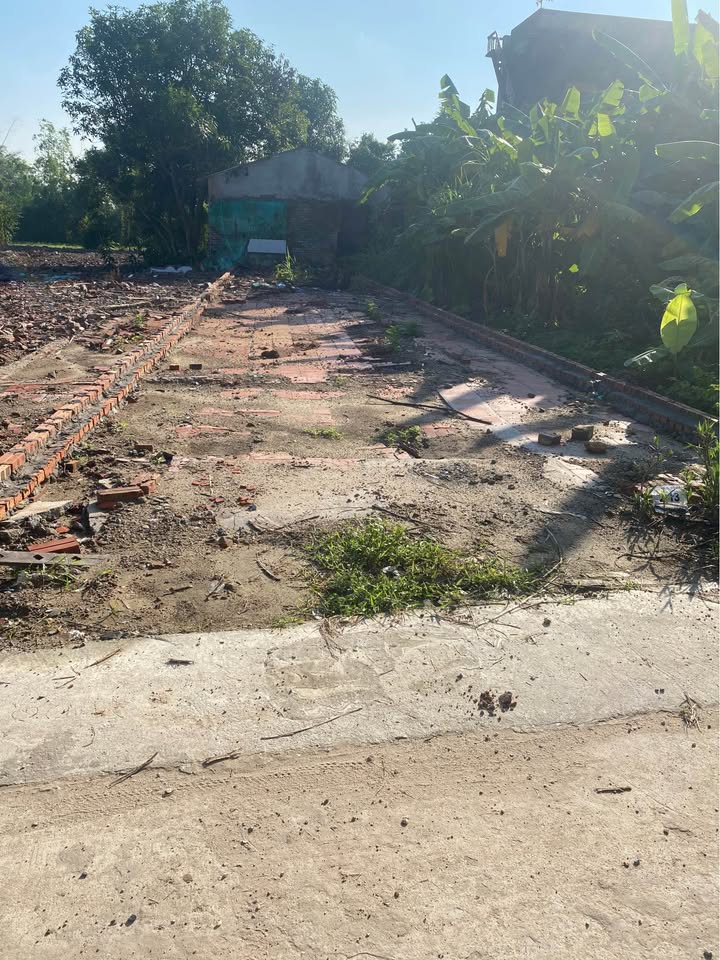 Đất nền Định Mỗ, Gia Bình 133m² giá 2 tỷ - Mặt tiền rộng, đường to ô tô tránh nhau!