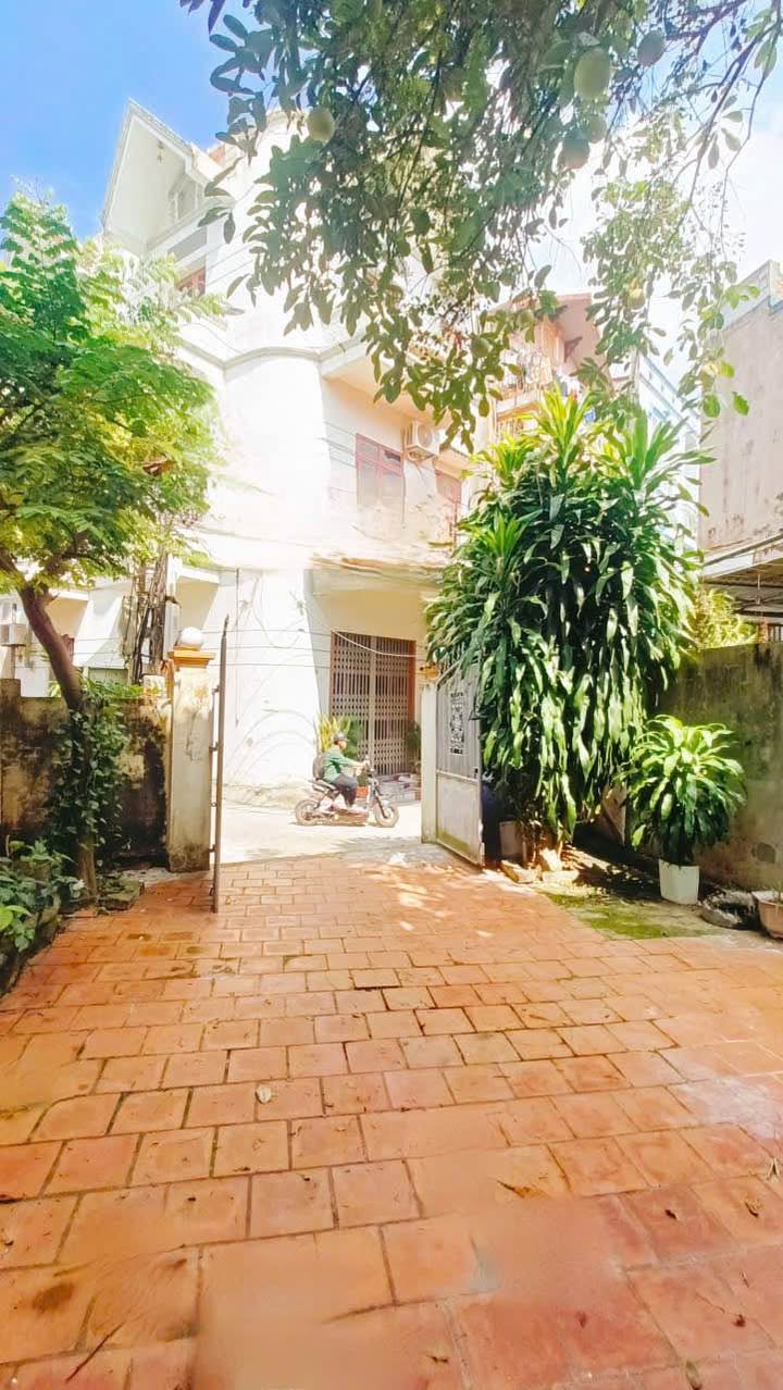 Nhà 3 tầng đường Lý Thường Kiệt, Vũ Ninh, Bắc Ninh 140m² giá 5 tỷ - Tiện ích đầy đủ!