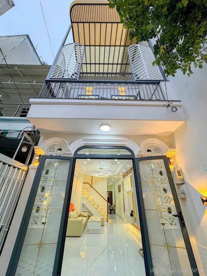 Nhà sân vườn Quận 7 68m² giá 5.8 tỷ - Sổ hồng chính chủ sang tên ngay!