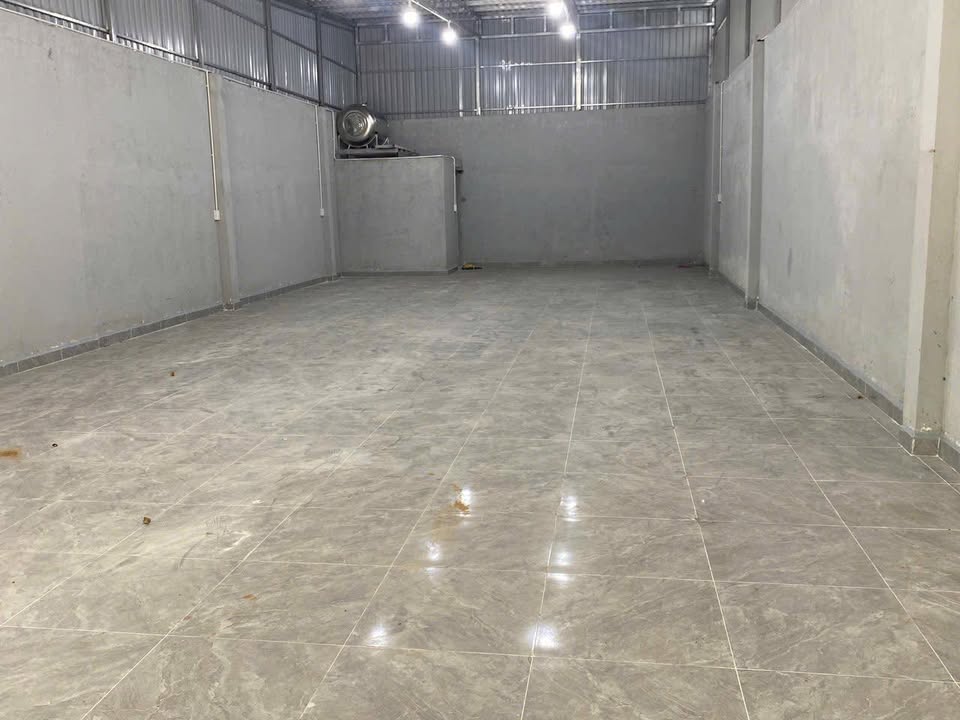 Mặt bằng kinh doanh cho thuê quận 7 - Diện tích 140m² giá 20 triệu, vị trí vàng gần Phú Mỹ Hưng!