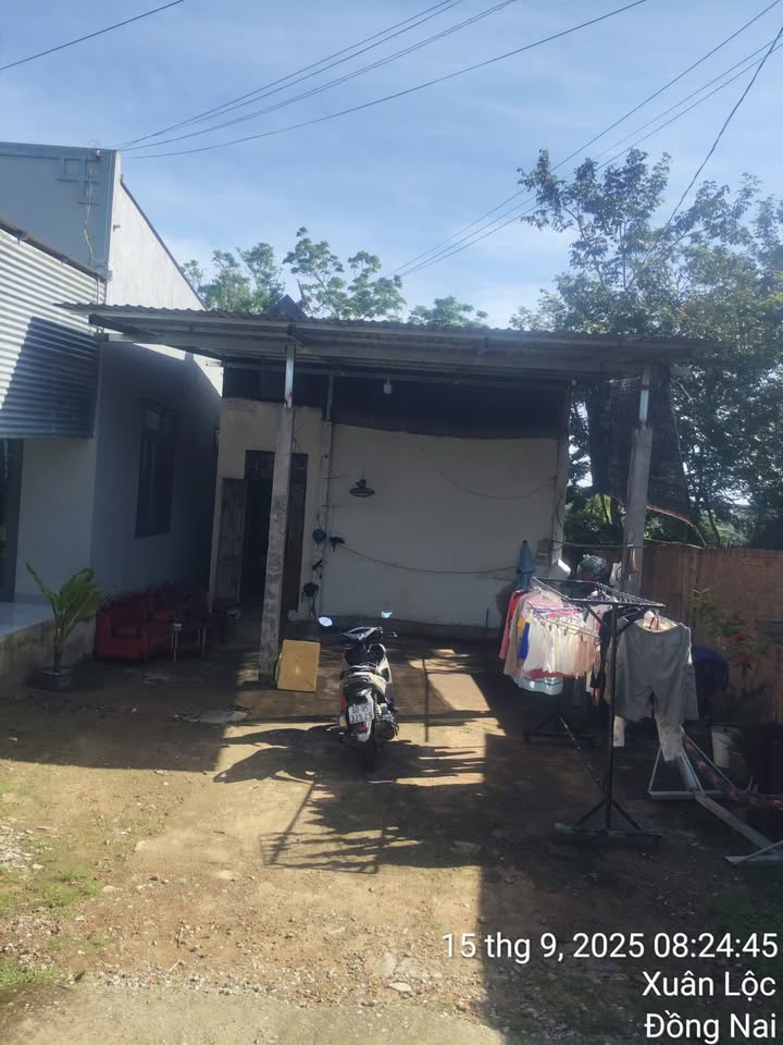 Nhà phố Xuân Tâm 225m² giá chỉ 9xx triệu - Không gian sống lý tưởng!