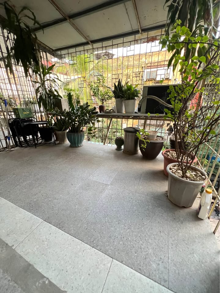 Nhà riêng Đặng Văn Ngữ, Trung Tự 36m² - Sổ đỏ chính chủ, ô tô đỗ cửa!