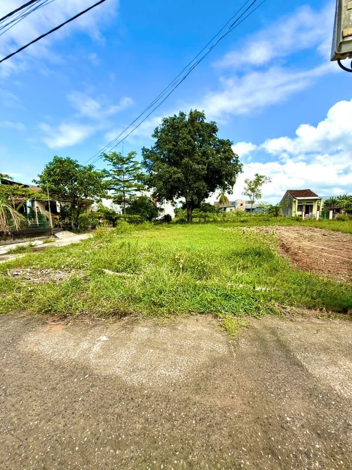 Đất nền Hòa Tiến Đà Nẵng 105m² giá 1.32 tỷ - Sổ đỏ chính chủ, vị trí đắc địa!