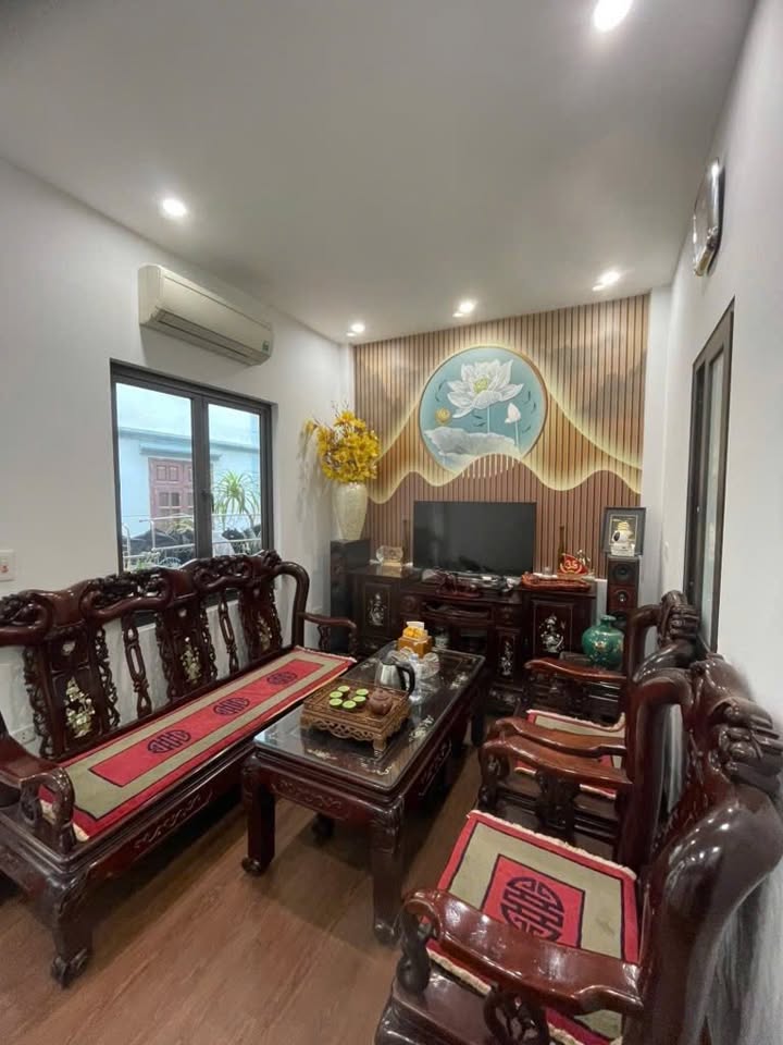 Nhà phố An Dương Vương 101m² giá 19 tỷ - Ô tô vào tận nhà, sổ đỏ chính chủ!