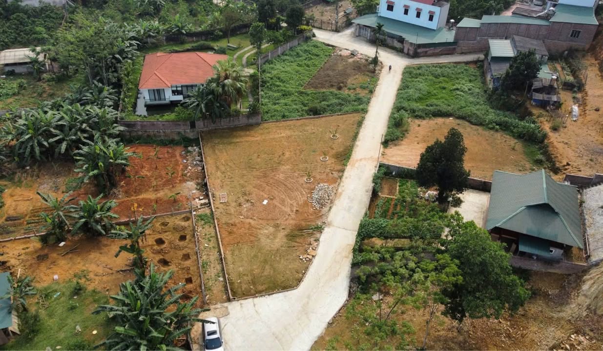 Đất nền Yên Bình Thạch Thất 474m² giá chỉ 1x triệu/m² - Đầu tư sinh lời hấp dẫn!