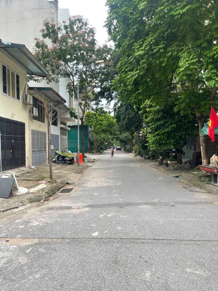 Đất dịch vụ Hàng Bè, Kiến Hưng 48.5m² giá 15.5 tỷ - Lô góc, không lỗi phong thủy!