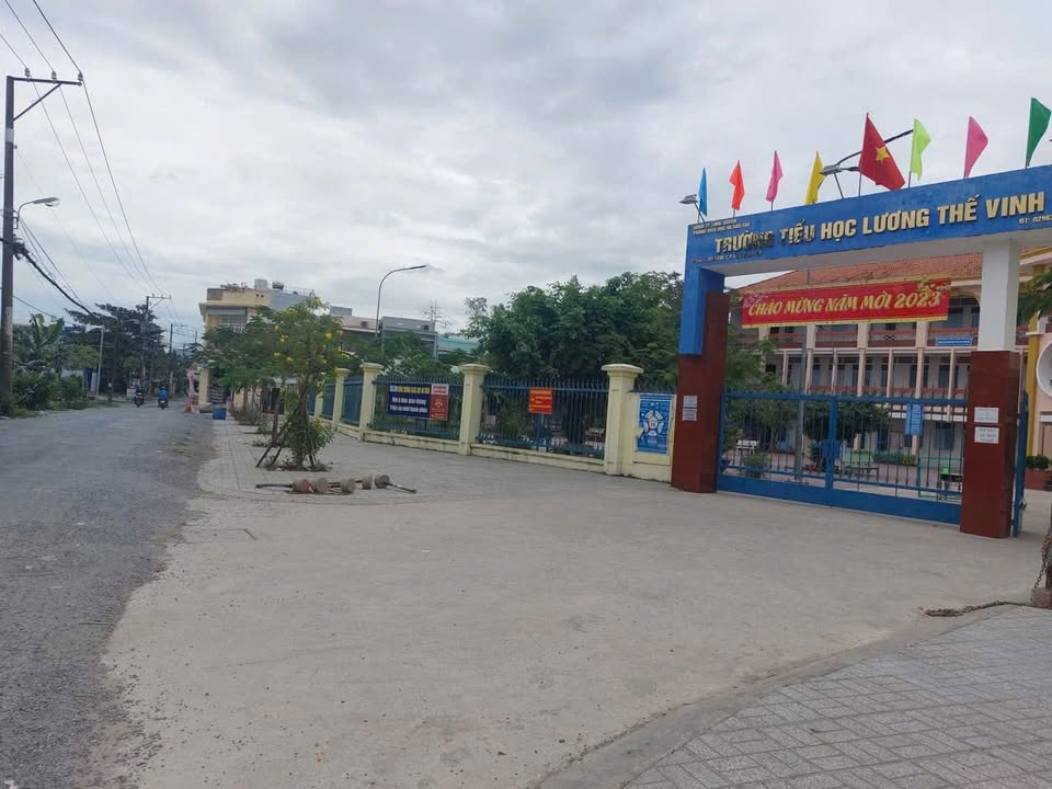 Nhà cấp 4 cho thuê tại Bình Đức, Long Xuyên 1800m² - Vị trí kinh doanh thuận lợi!