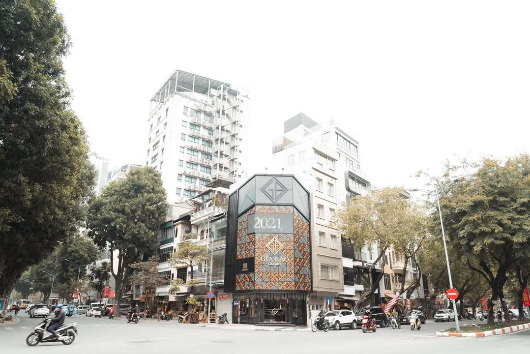 Cho thuê Front House lô góc Mai Hắc Đế, Hai Bà Trưng 60m² giá 90 triệu/tháng - Vị trí đắc địa kinh doanh!