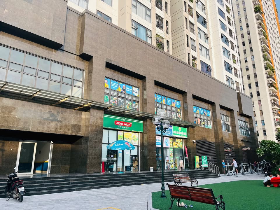 Shophouse tầng 1 Lacasta Văn Phú Hà Đông 40m² giá 4 tỷ - Kinh doanh dòng tiền cao!