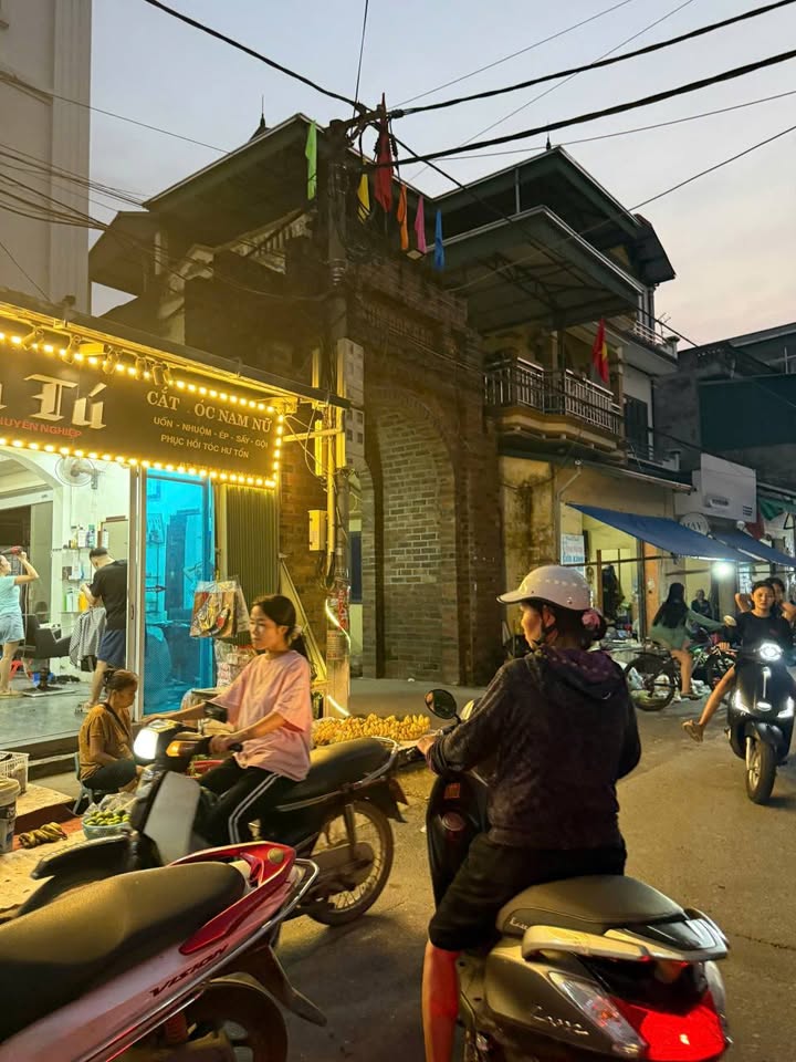 Nhà riêng Duyên Thái Thường Tín 43.5m² giá 3 tỷ - Sổ đỏ vuông đẹp, giao dịch ngay!