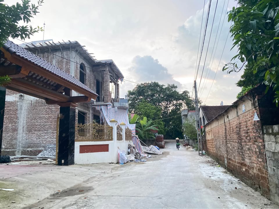 Đất thổ cư 90m² xã Trần Phú, Chương Mỹ chỉ 1x tỷ - Ngõ ô tô đỗ cửa!